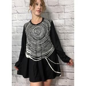 Q Neel Nordic Design Knit Blouse/Dress/Lagenlook Top with Geometric Design